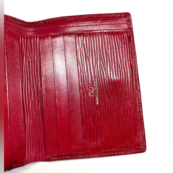 VALENTINO GARAVANI VINTAGE EMBOSSED LEATHER COMPACT WALLET - Picture 7 of 16